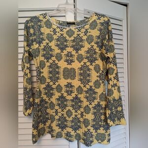 Nally and Millie 3/4 sleeve tunic top soft polyester rayon spandex yellow Blue